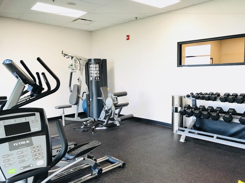 Park Inn By Radisson Edmonton Airport Leduc Bagian luar foto
