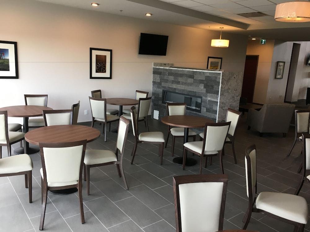 Park Inn By Radisson Edmonton Airport Leduc Bagian luar foto