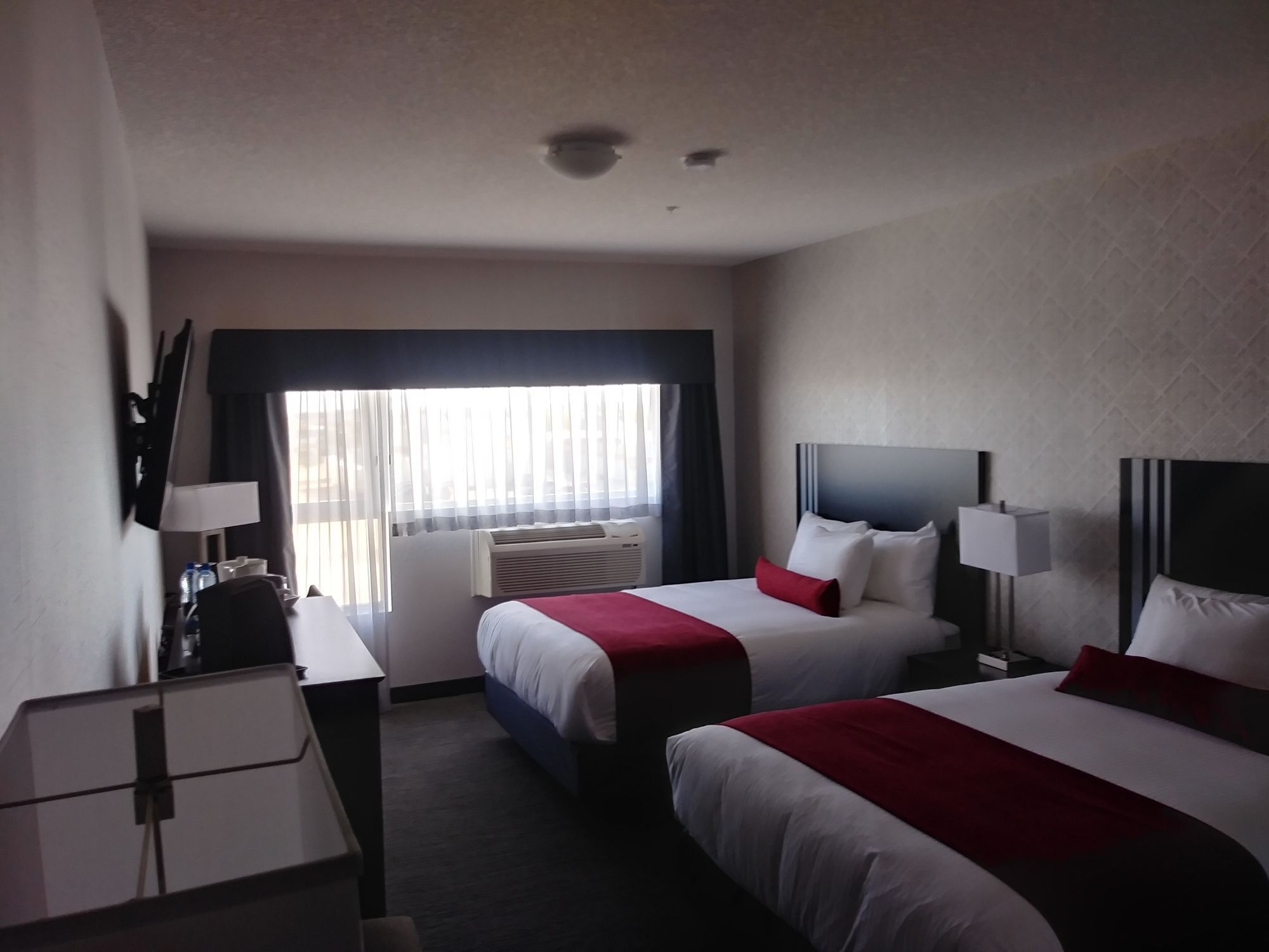 Park Inn By Radisson Edmonton Airport Leduc Bagian luar foto